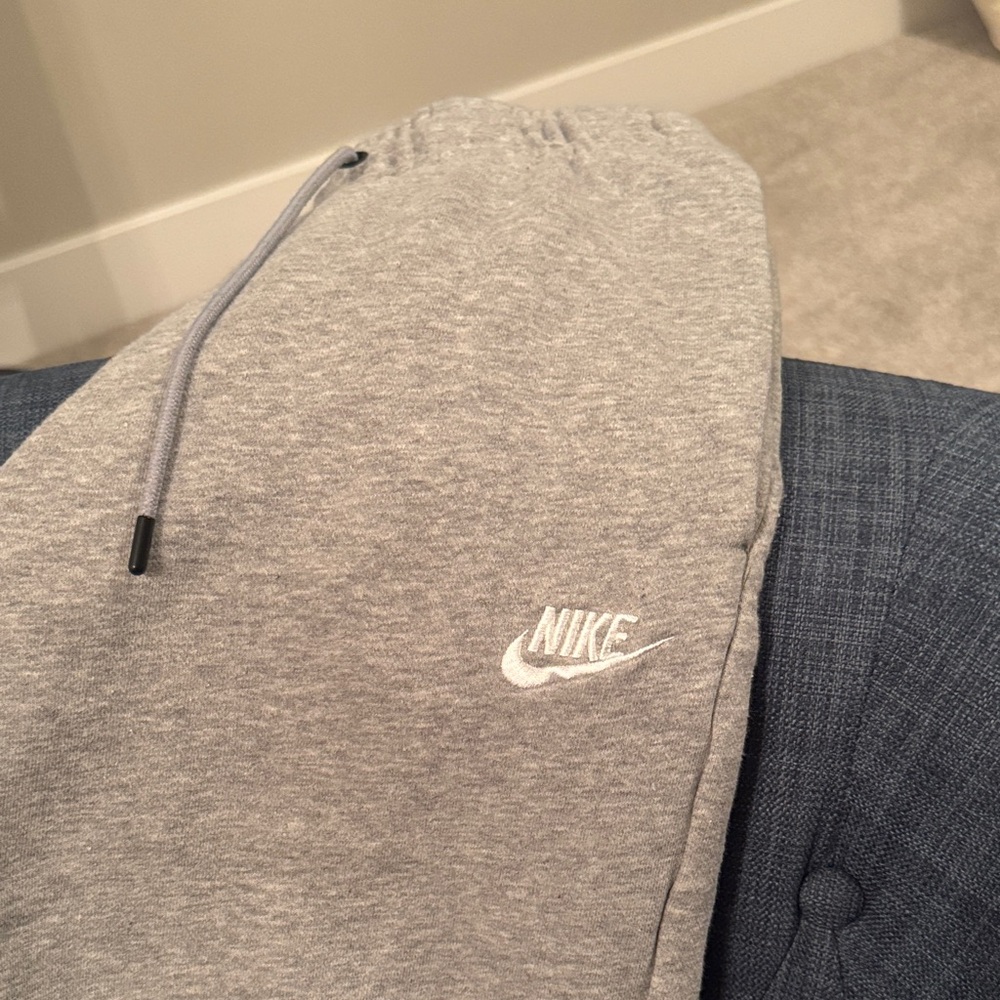 Nike Heather Gray Joggers